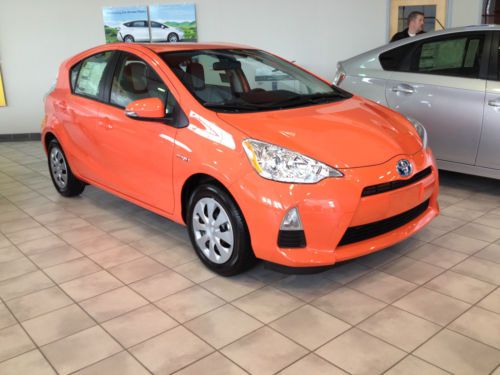 13 prius c one bluetooth ev 5 door hatchback toyota care free maintenance