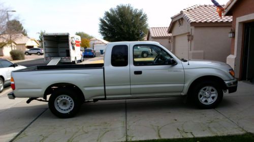 2002 toyota tacoma dlx extended cab pickup 2-door 2.4l