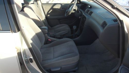 2001 Toyota Camry CE 4 DOOR 4 CLY. (LOW LOW MILES 52K), image 8