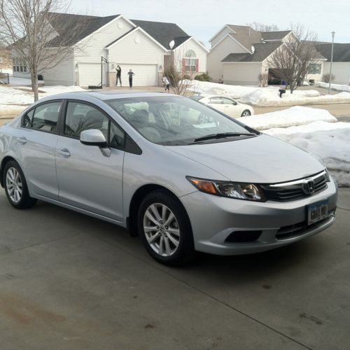 2012 honda civic ex with navigation system, one owner, sunroof, cd etc