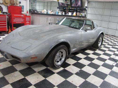 1978 siver anniversay corvette