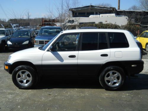 1998 toyota rav4 base sport utility 4-door 2.0l automatic / new timing belt