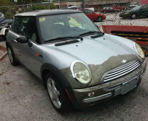 2003 mini cooper  automatic 4 cly siliver 2 door  sunroof bmw motor