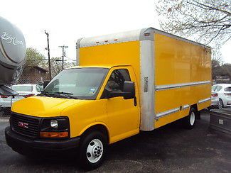 Gmc box truck  with cold a/c