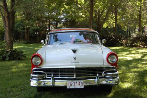 1956 ford crown victoria