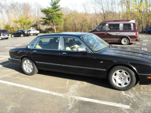 2001 jaguar vanden plas base sedan 4-door 4.0l