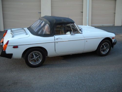 1978 MGB ROADSTER, VERY RESTORED,SOUTHERN CAR, WITH RARE OVERDRIVE, image 3