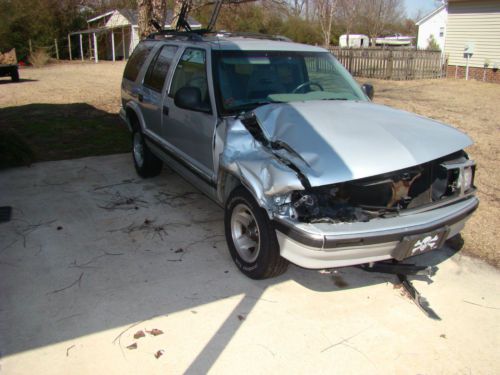 1997 chevy s/10 blazer 4 door 2 wheel drive 4.3 liter vortex engine