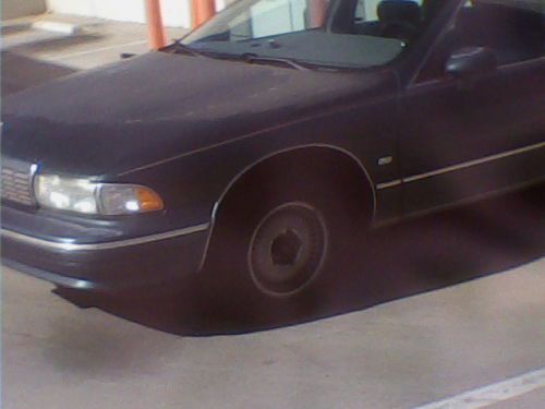 1993 chevrolet caprice classic ls sedan 4-door 5.0l