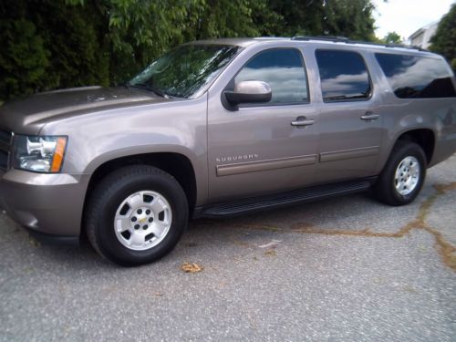 2012 chevrolet suburban 1500 lt sport utility 4-door 5.3l