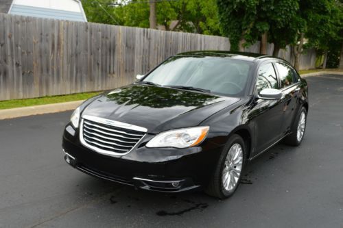 2012 chrysler 200 limited sedan 4-door 2.4l