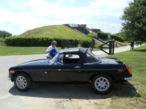 74 MGB Roadster. Completely rebuilt. Black and Black Leather inside, chrome, US $18,000.00, image 3