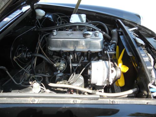 74 MGB Roadster. Completely rebuilt. Black and Black Leather inside, chrome, US $18,000.00, image 10