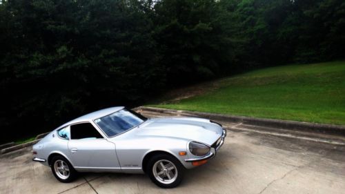 Beautiful  1971 datusin 240z series 1