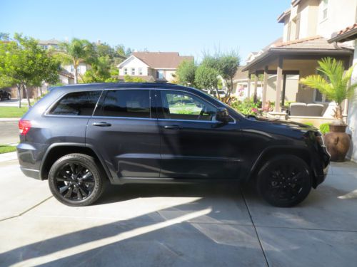 2013 jeep grand cherokee altitude 5.7l hemi under 16k miles