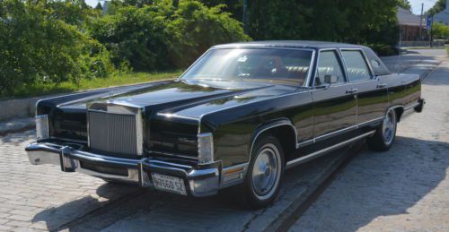 Lincoln Continental Town Car 45K Original Miles!, image 2