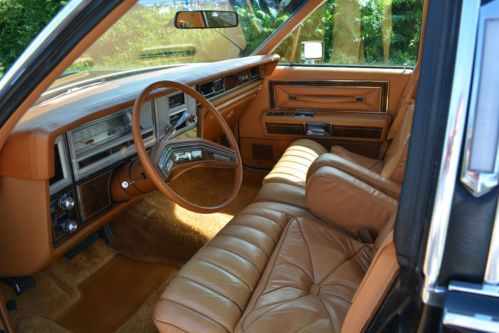 Lincoln Continental Town Car 45K Original Miles!, image 13