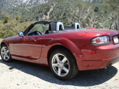 2006 mazda mx-5 miata touring convertible 2-door 2.0l