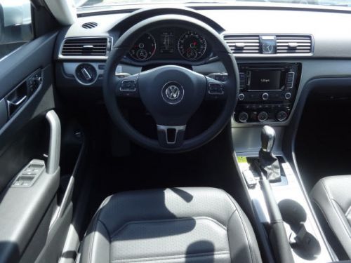 2014 volkswagen passat 2.0l tdi se