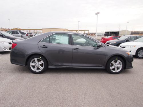 2014 toyota camry se