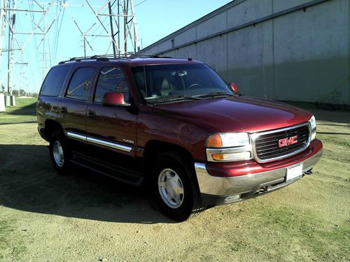 2003 gmc yukon slt  well maintained beautiful garnet red.