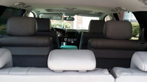2008 Toyota Sequoia Platinum Sport Utility 4-Door 5.7L, image 16