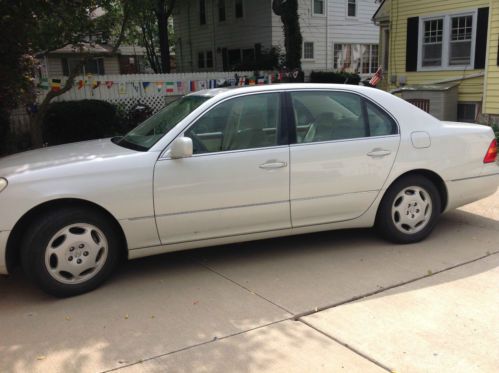 2001 lexus 430 super condition.  family owned for 10 yrs. 236k miles runs a++.