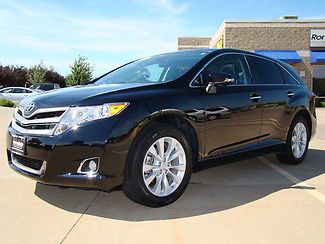 2013 black toyota venza xle fwd! heated leather seats nav!under 7k miles!