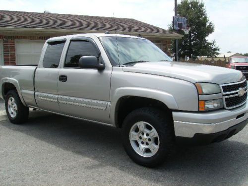 * 2007 chevy silverado 5.3 auto 1500 z71 4wd, extended cab *