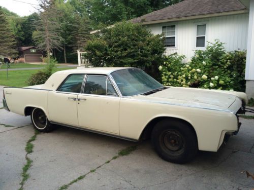 1961 lincoln continental