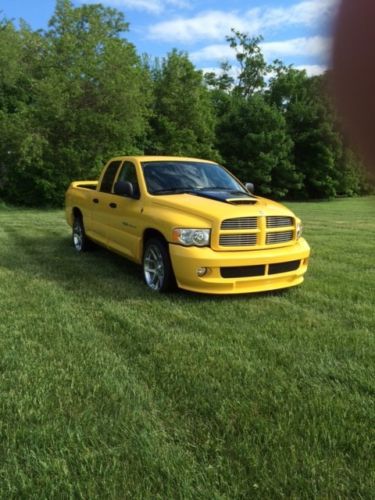 2005 dodge ram srt 10 yellow fever ed. 6850 mi garage kept orig owner