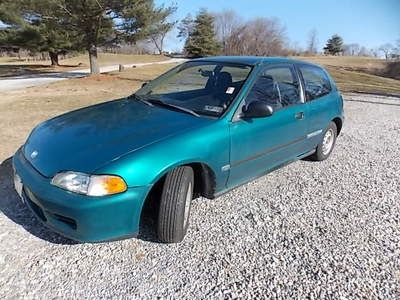 1995 honda civic dx hatchback, low low miles, no reserve, runs fine