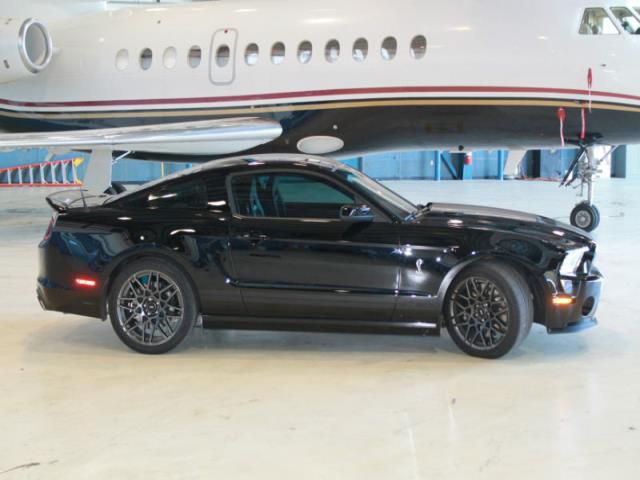 Ford mustang black