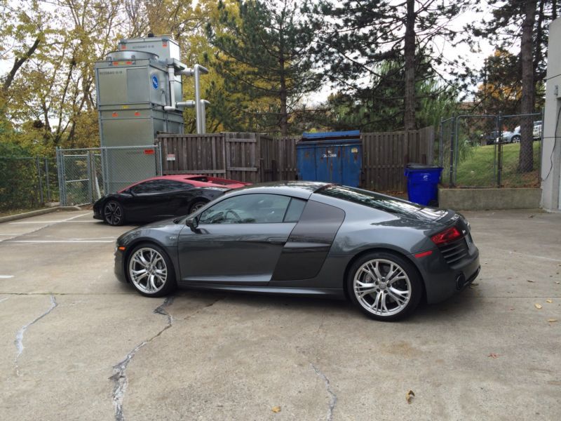 2014 audi r8 plus coupe 2-door