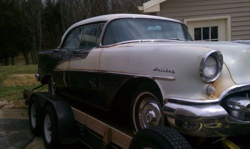 1955 oldsmobile 88 holiday sedan