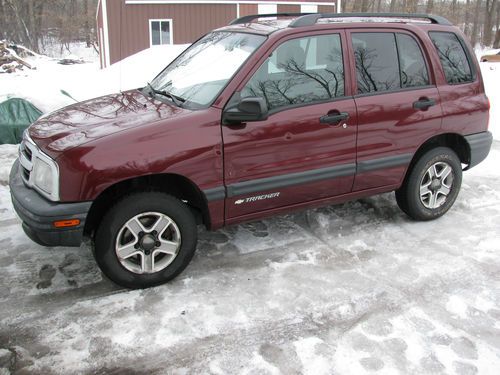 2003 chevy tracker