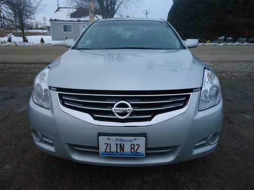 2012 nissan altima sl sedan 4-door 2.5l super low miles