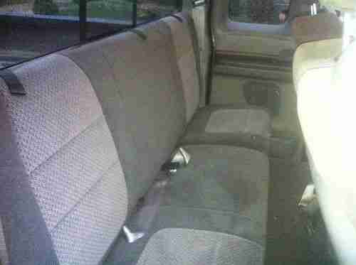 2002 Ford F250 96k miles, Tow, Plow, and Off Road Package., image 11