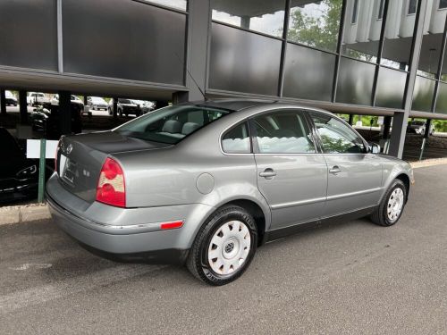 2003 volkswagen passat only 87,000 miles * 1-owner