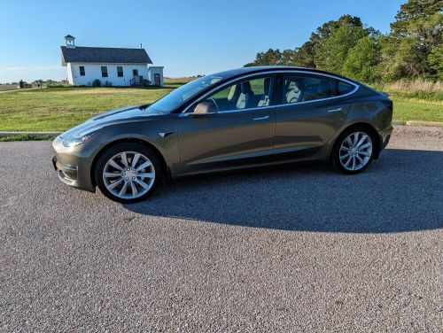 2018 tesla model 3