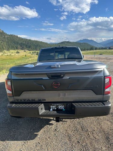 2023 nissan titan pro 4-x hd
