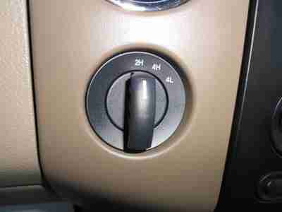 XLT Ethanol - FFV 5.4L 4 wheel disc brakes ABS brakes AM/FM radio Rear door bins, image 19
