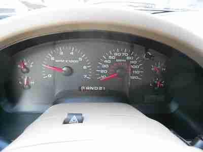 XLT Ethanol - FFV 5.4L 4 wheel disc brakes ABS brakes AM/FM radio Rear door bins, image 20