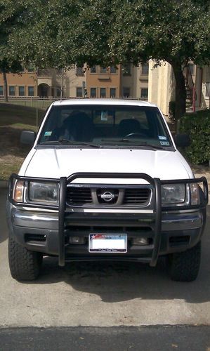 1999 nissan frontier xe extended cab pickup 2-door 3.3l