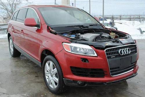 2007 audi q7 quattro damadge repairable rebuilder only 94k miles runs!!!