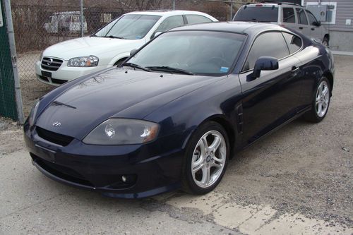 Hyundai tiburon very low miles v6