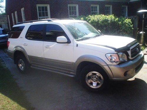 2003 toyota sequoia runs &amp; drives excellent, light front hit body man special!
