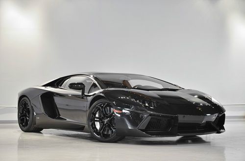 Nero pegaso lamborghini aventador under 200 miles