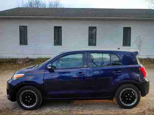 2008 Scion xD Hatchback 1.8 Liter 4 Cylinder 5-Speed Manual (( NO RESERVE! )) NR, image 2