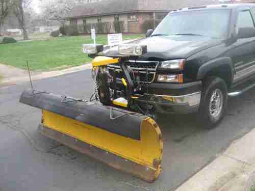 2005 Chevrolet 2500hd Ex cab short bed with Fisher 8' Minute Mount 2 plow, image 8